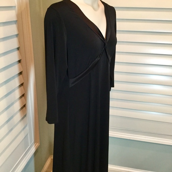 BCBG Matte Jersey Dress, XL - Picture 3 of 6